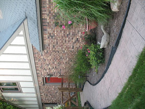 3rd image of 780 Oak Knoll Dr