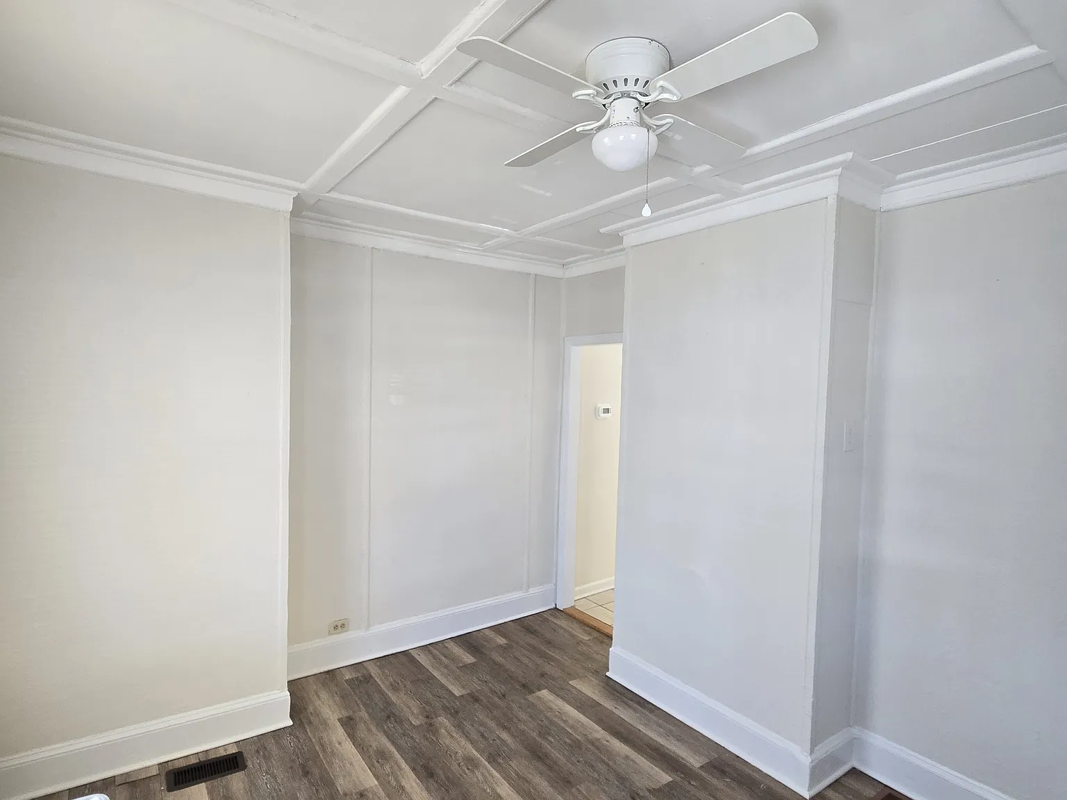 2 bed, 1000 sqft, $1,800 — Photo 4