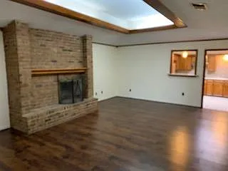 3 bed, 1740 sqft, $2,100 — Photo 4
