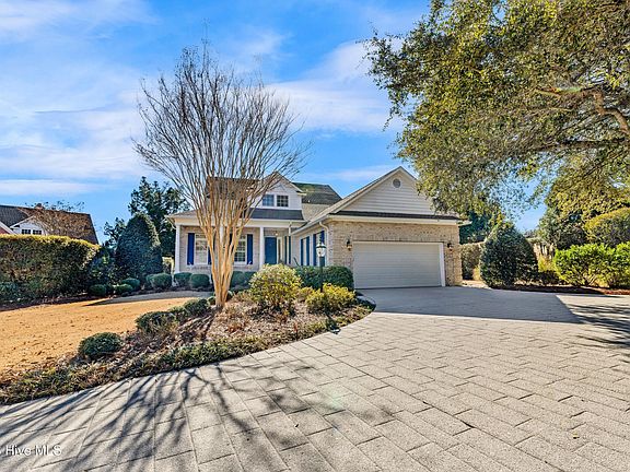3rd image of 424 Black Diamond Drive