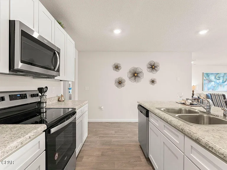 4723 Firefly Ln — Photo 15