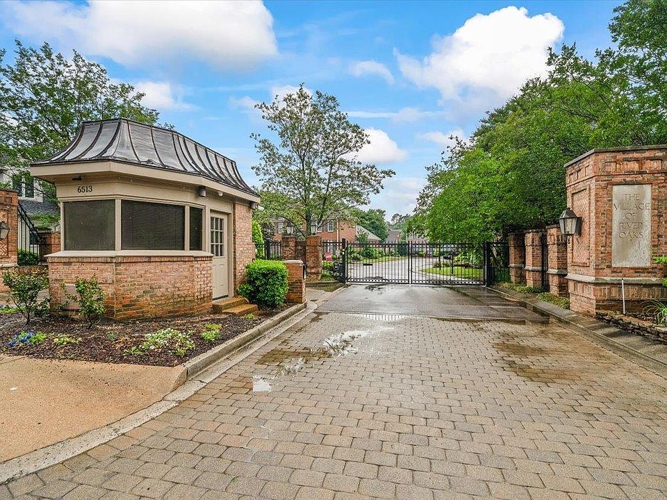 1st image of 1020 Humphrey Oaks Cir