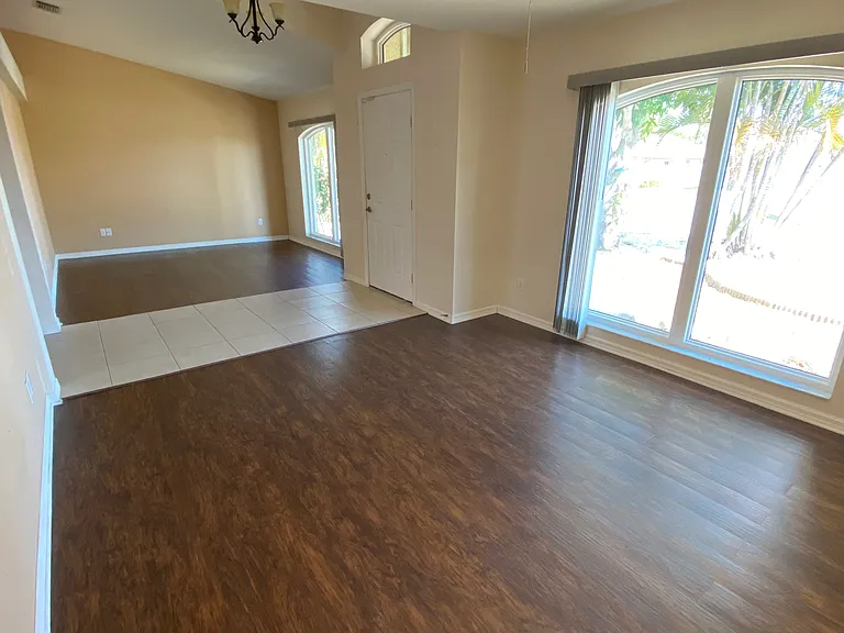 3918 SW 17th Ave — Photo 7