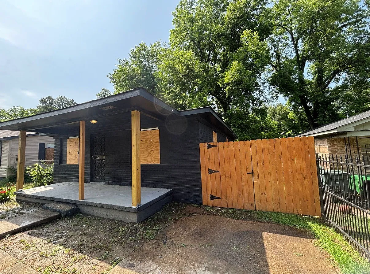 2319 Shasta Avenue - 1 — Photo 1