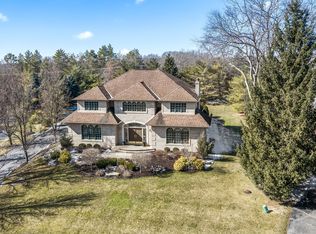 5336 Wyndam Ln, Brighton, MI 48116