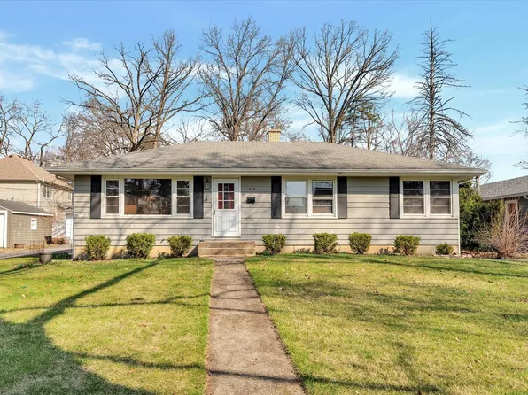 1615 E Evergreen St, Wheaton, IL 60187