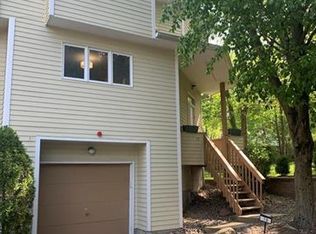 78 Village Grn, Bardonia, NY