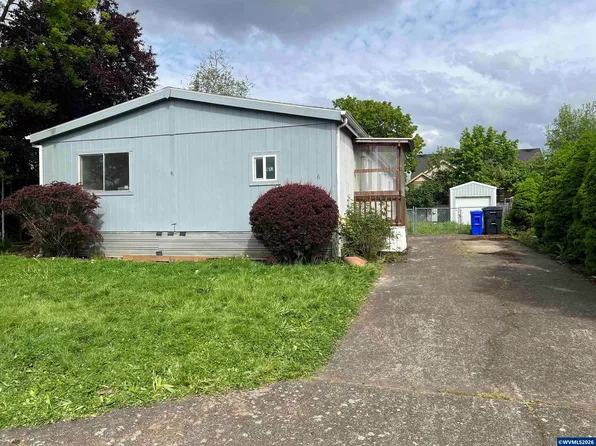 150 Indian Oak Ct Unit 6, Molalla, OR 97038