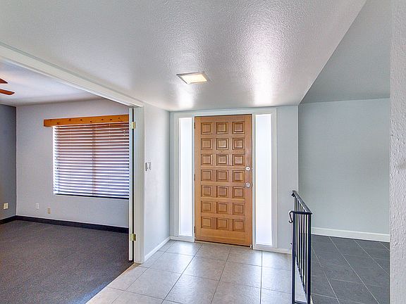 3rd image of 2314 W Waltann Ln