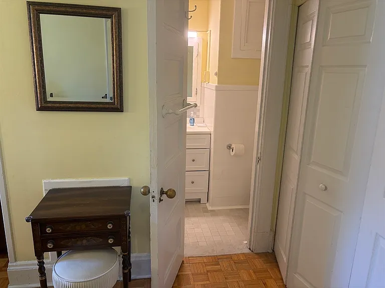 21 Beacon St #8A — Photo 22
