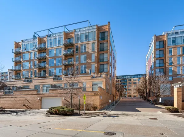 1720 Oak Ave #801A, Evanston, IL 60202