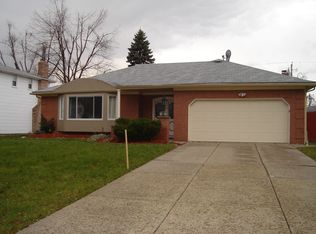 35 Presidio Pl, Buffalo, NY 14221