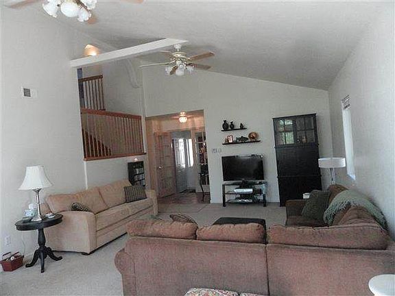 2nd image of 180 E Birch Hill Rd