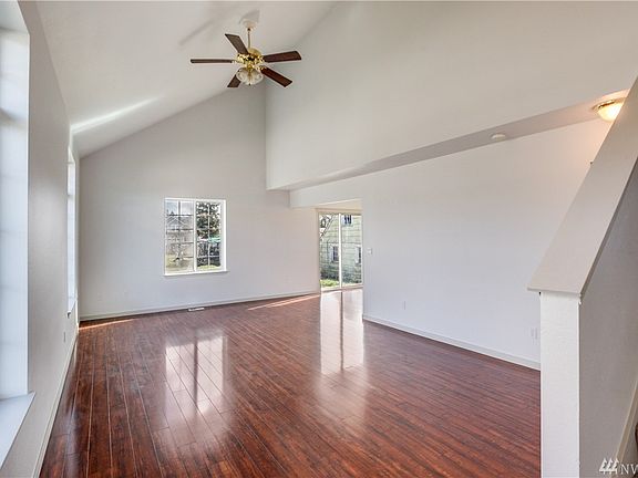 3rd image of 9413 Portland Ave