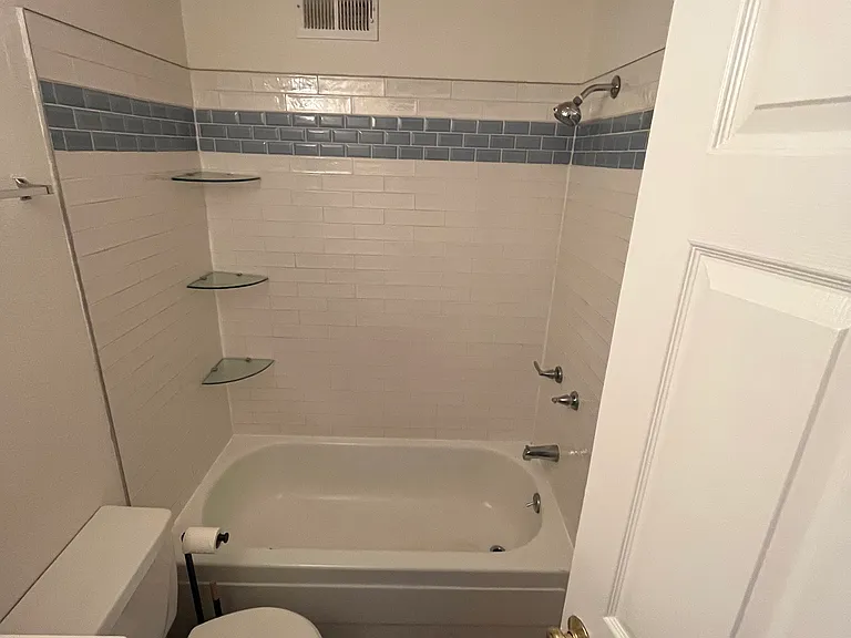 1310 N Corona St #12 — Photo 18