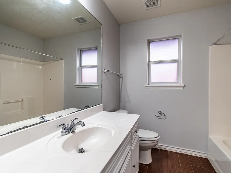 7013 Madiera Dr — Photo 21