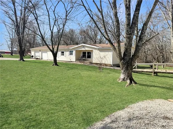 612 SE 471st Rd, Warrensburg, MO 64093