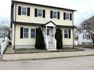 31 Annie St, Pawtucket, RI 02861
