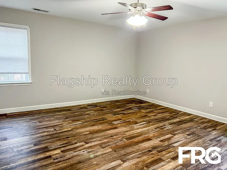 491 Fallingbrook Dr — Photo 52