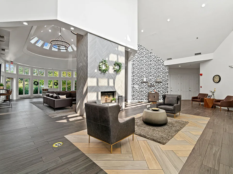 Ellipse at Fairfax Corner apartments community photo