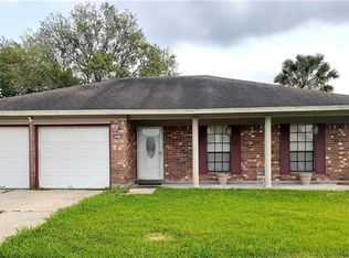 2016 Spanish Oaks Dr, Harvey, LA 70058