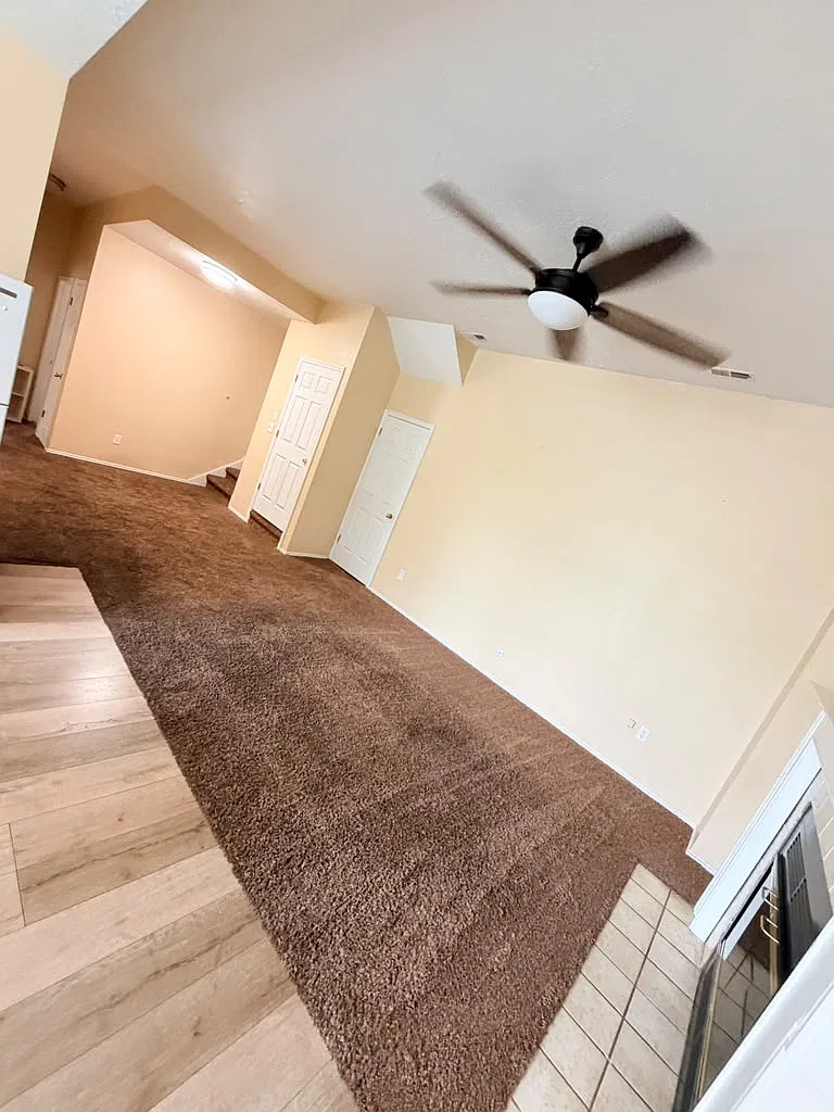 2 bed, 1100 sqft, $1,390 — Photo 3