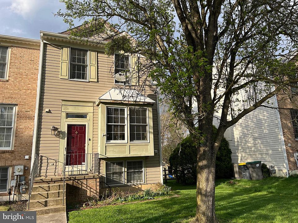1st image of 409 Corato Ct