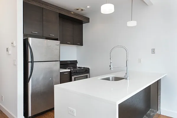 Rented by Bold New York | media 31