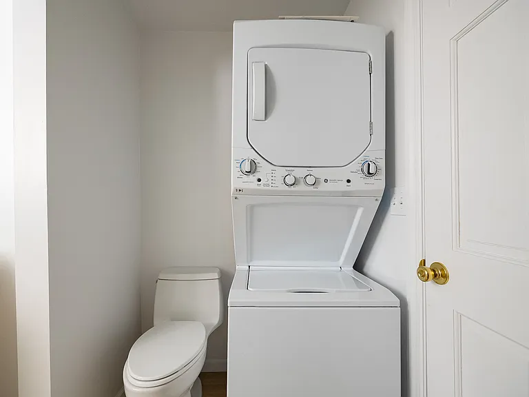 29 Delano St #1 — Photo 7