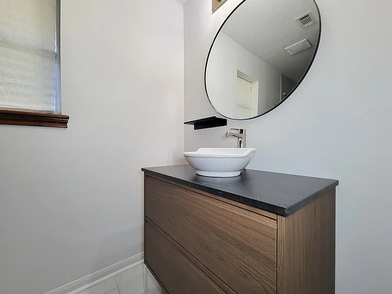 10282 Valley Dr S — Photo 29