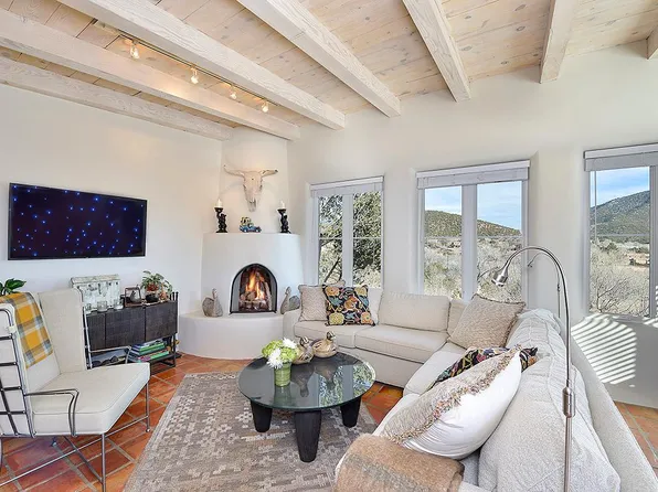 118 Rim Rd, Santa Fe, NM 87501