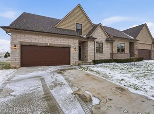 600 Cornerstone Dr, Oxford, MI