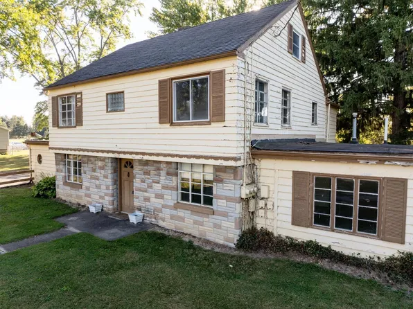 1000 Timpe Rd, Fremont, OH 43420