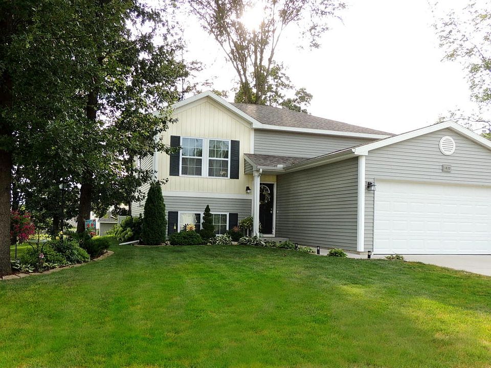 1st image of 1633 Hamlet Dr SE