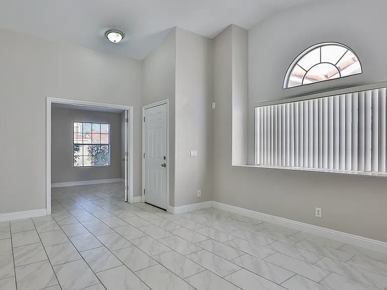 7705 Rockfield Dr — Photo 13
