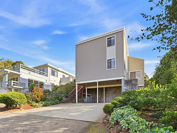 2nd image of 226 Altivo Ave