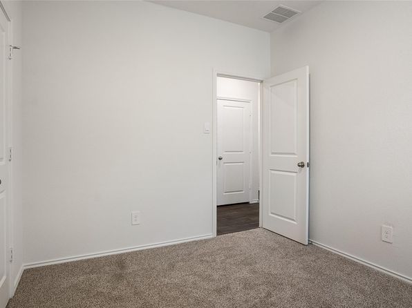 544 Arnold Loop #A, Uhland, TX 78640
