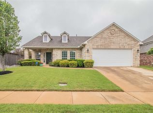 2305 Cherry Sage Dr, Arlington, TX 76001