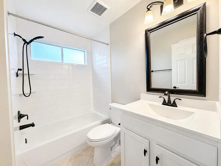 1823 Strongs Ct — Photo 36