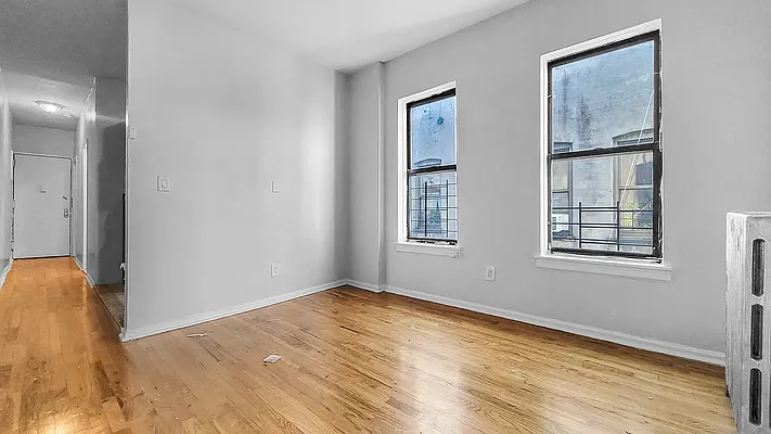 Rented by Brickview NYC Realty NYV LLC | media 4