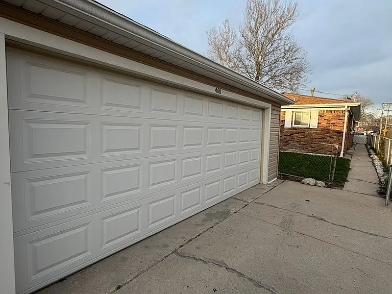460 Hoxie Ave — Photo 19
