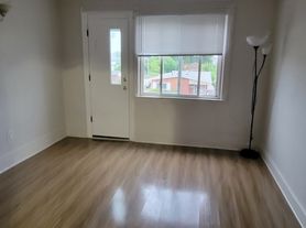 5081 Fredro St, Hamtramck, MI