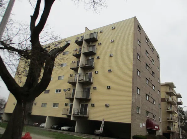 7449 Washington St APT 602, Forest Park, IL 60130