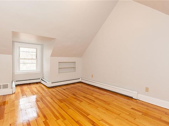 3rd image of 177 Mauran Ave