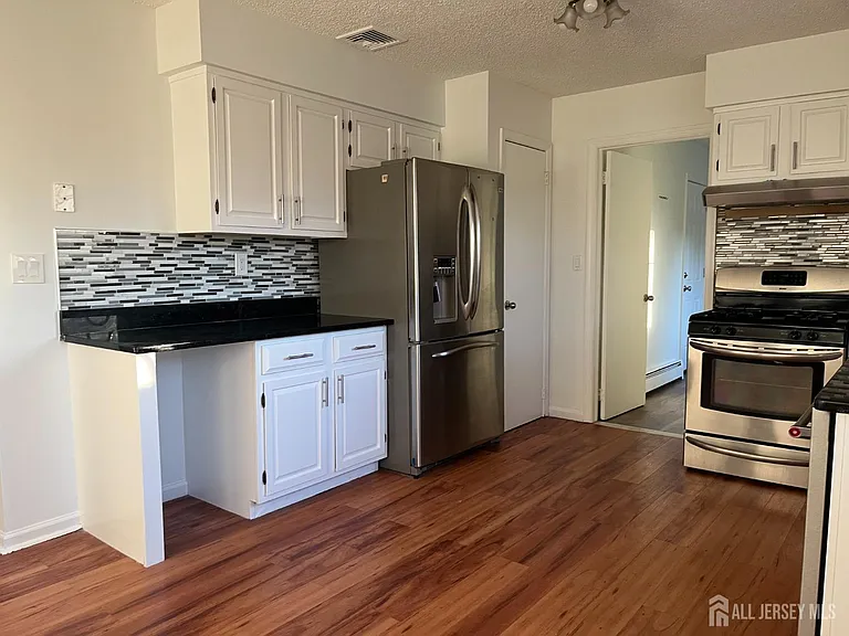 66 Netherwood Cir — Photo 7