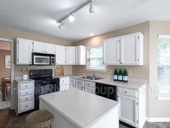 5th image of 3631 Catalpa Ave