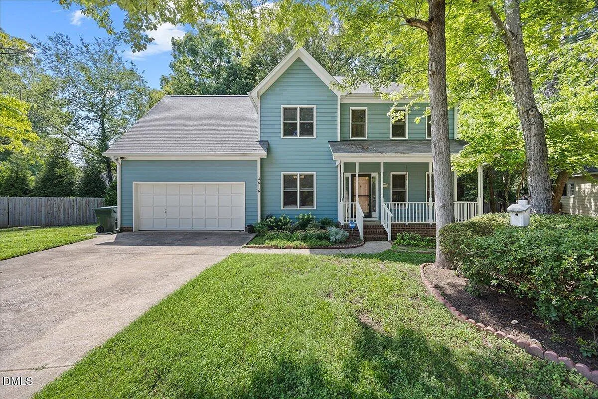 4 bed, 2.5 bath, 2451 sqft, $3,200 — Photo 2