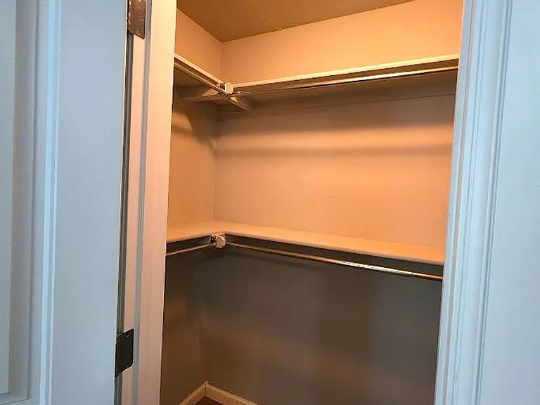 Campbell St Duplex — Photo 24