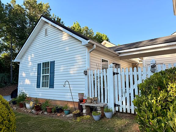 5th image of 1670 Perserverence Hill Cir NW