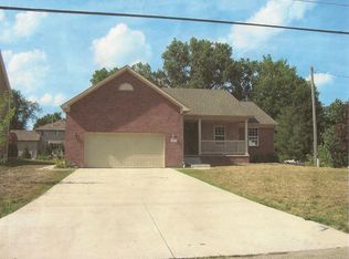 8475 Forest Glen Dr, Grand Blanc, MI 48439